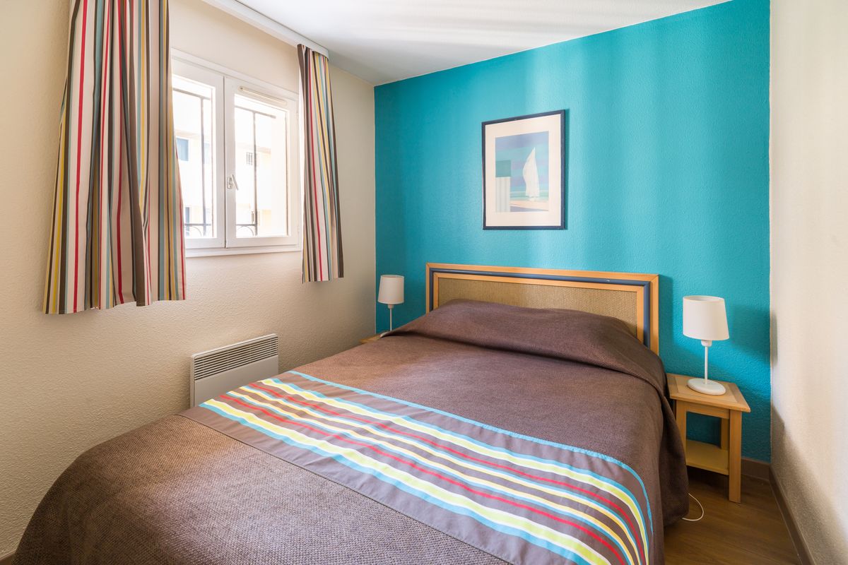 Chambre double du duplex vue mer à Cannes