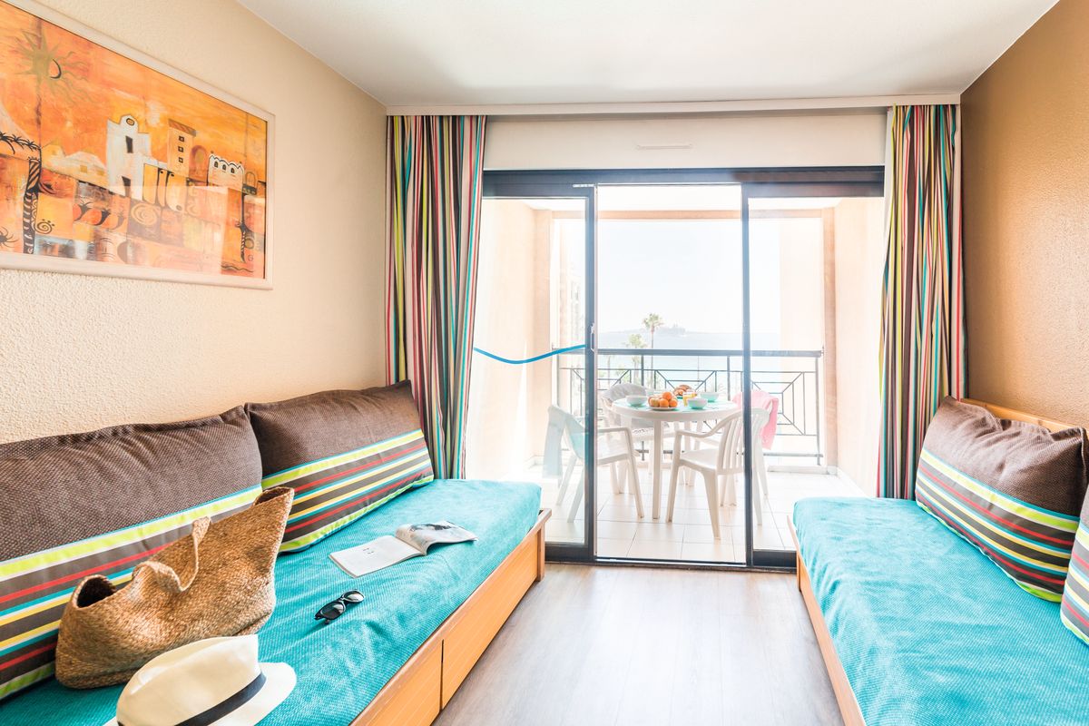 Studio vue mer à louer à Cannes